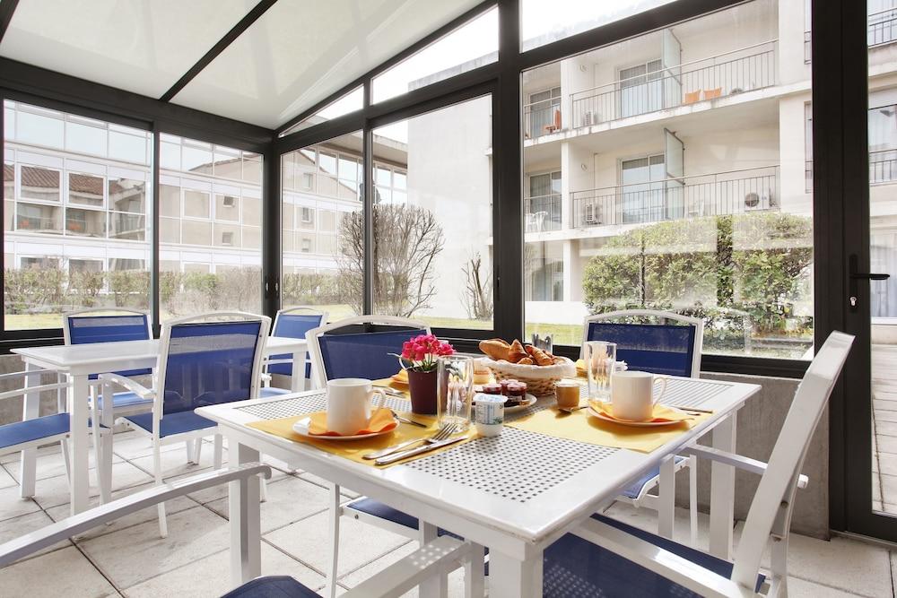 Appart Hotel Odalys City Aix En Provence Le Clos De La Chartreuse Aix-en-Provence Exterior foto